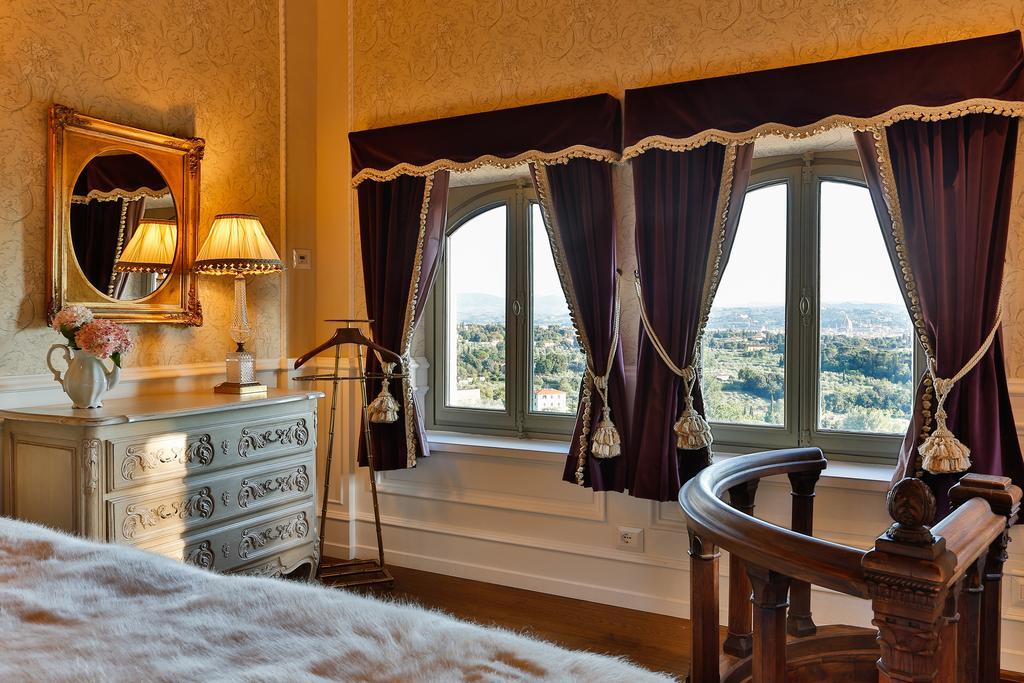 Double Room Split Level