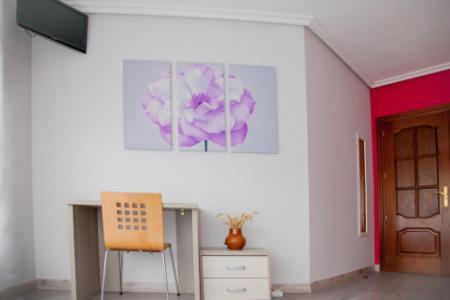 Habitación Doble con cama supletoria y baño compartido - 2 camas