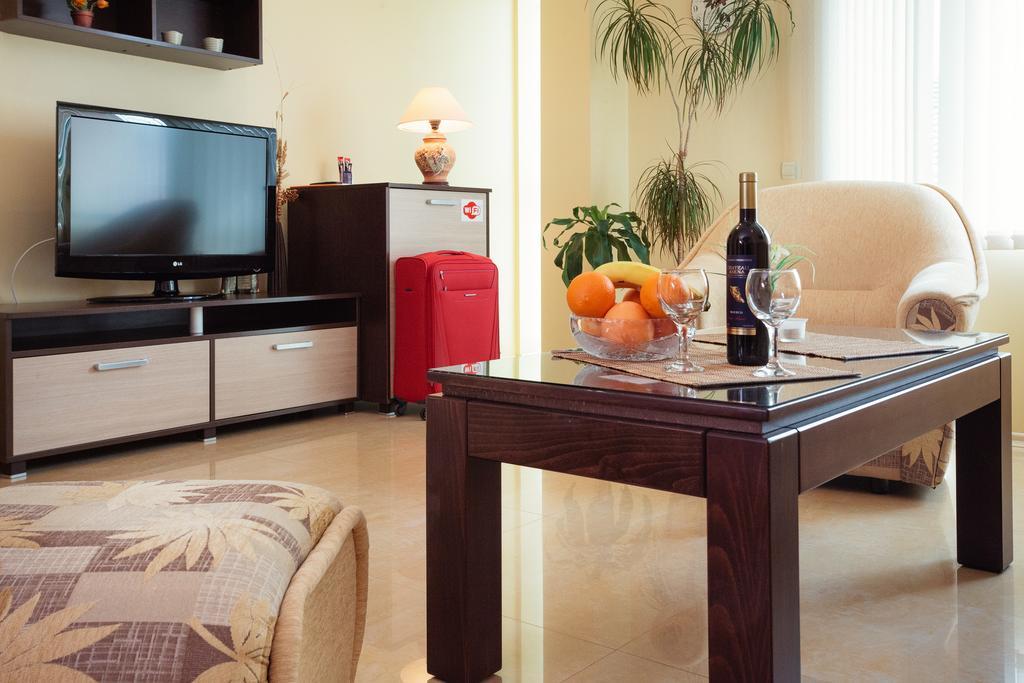 Deluxe Apartment with Terrace