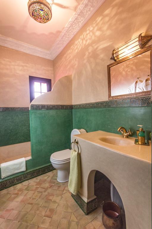 Standard Double Suite,388841546:JPEG