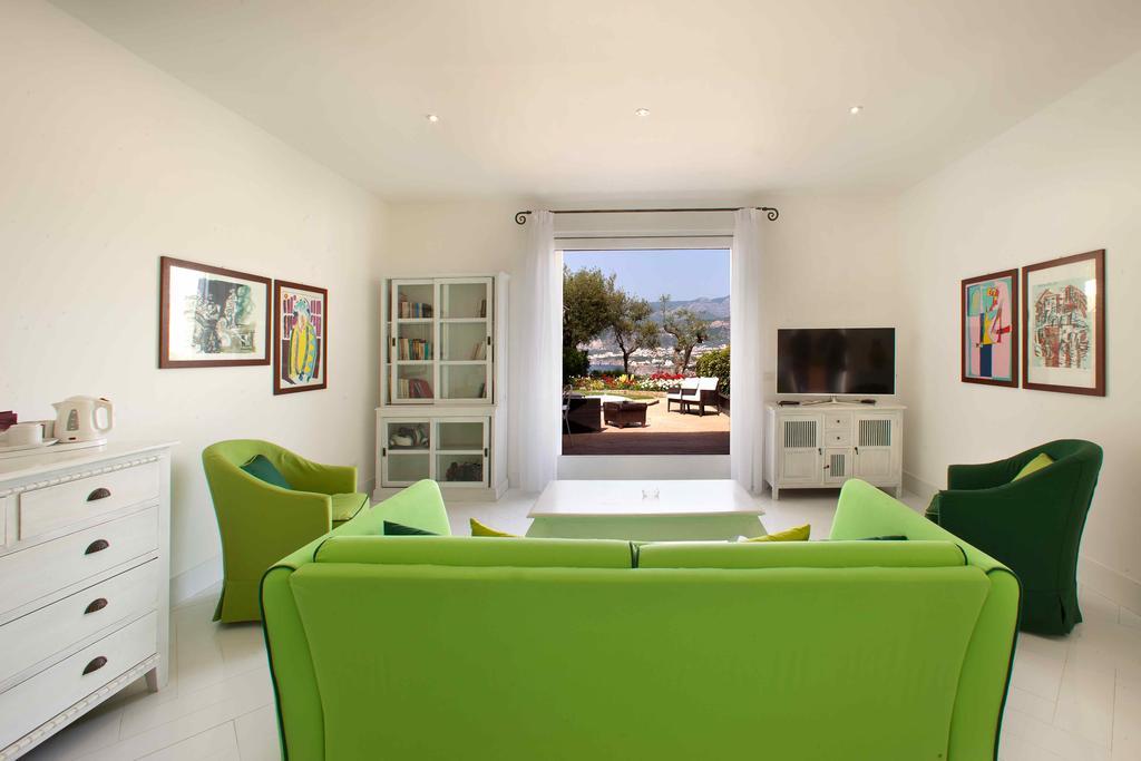 Suite Hot Tub Annex