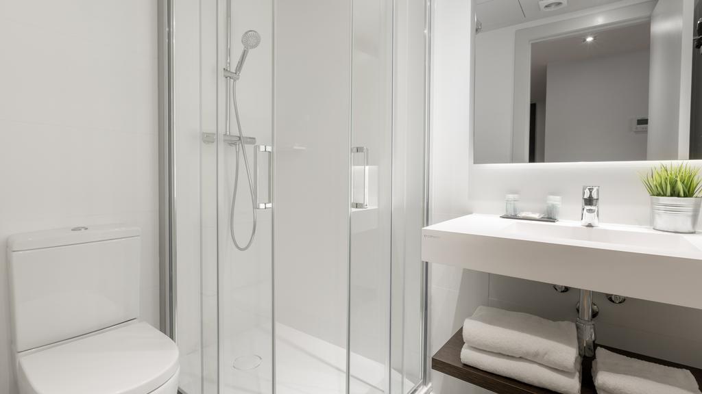 Twin Room with Ramblas view