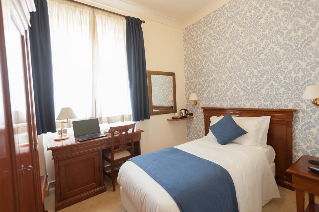 Single Room French Bed