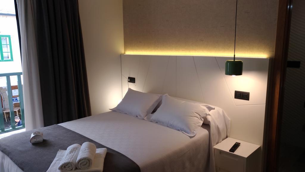 Double Room with Balcony,861784310:JPEG