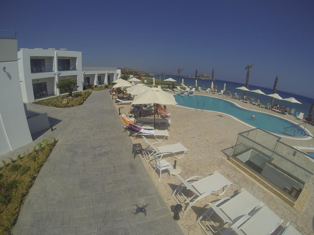 Camera Tripla Superior con Vista Mare