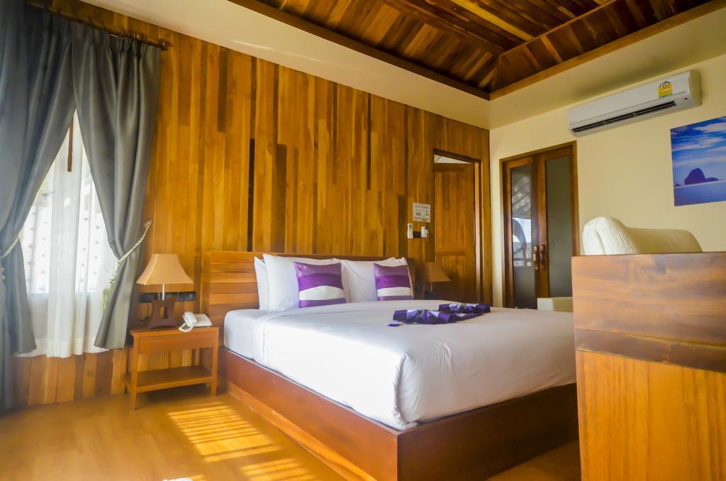 Family Pool Villa Sea View