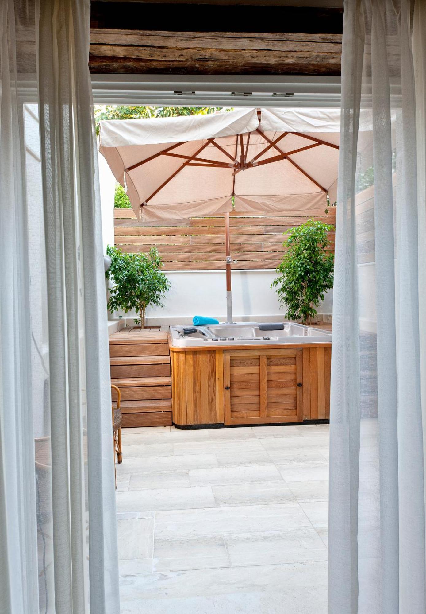 Suite with Spa Access - Estate,951648772:JPEG