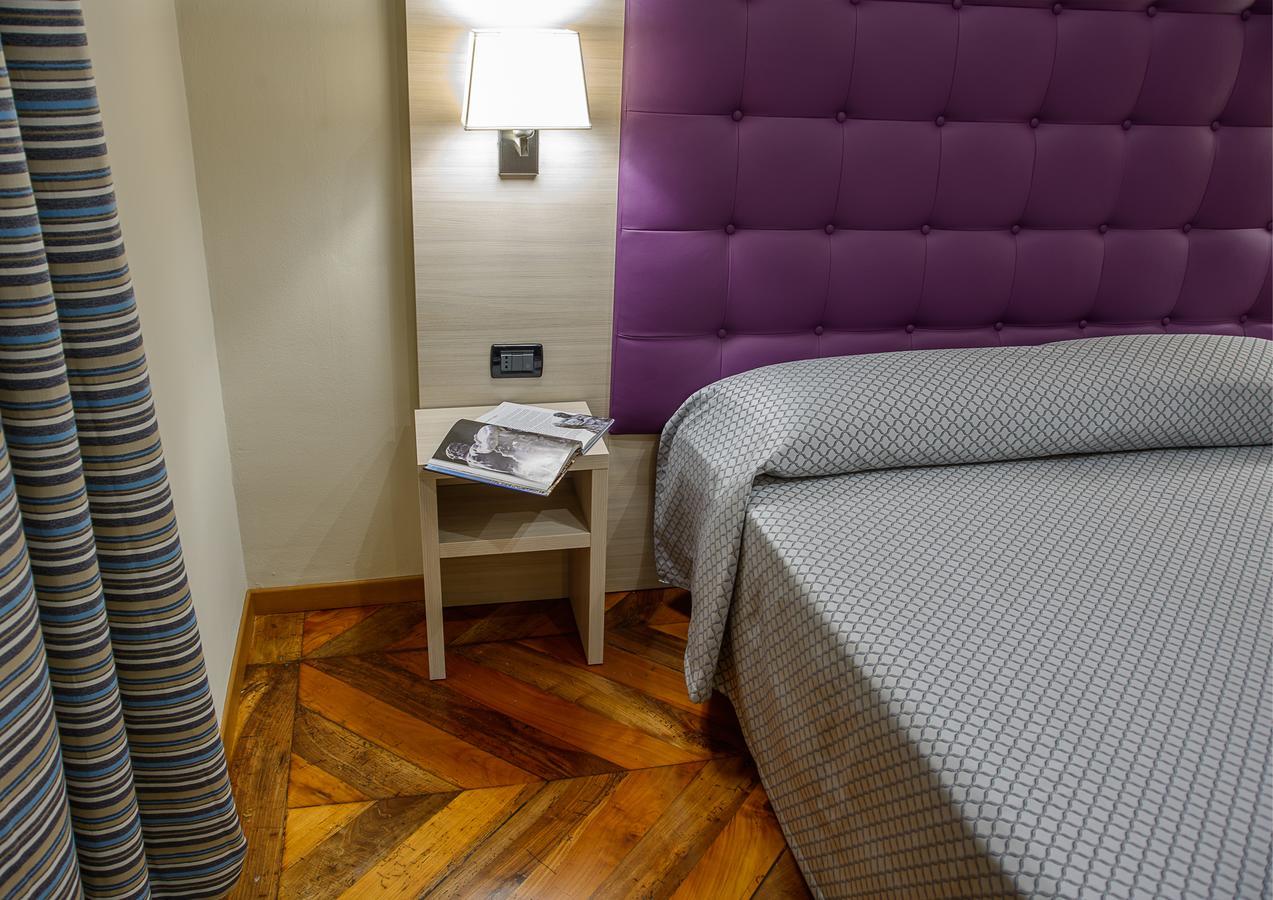 Twin Room,517665930:JPEG