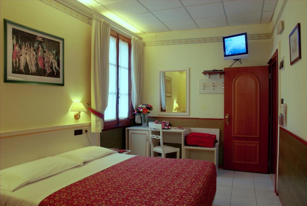 Double Room,52156034:JPEG