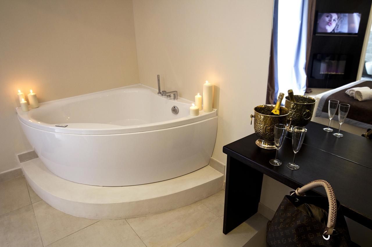 Double Room Spa Bath