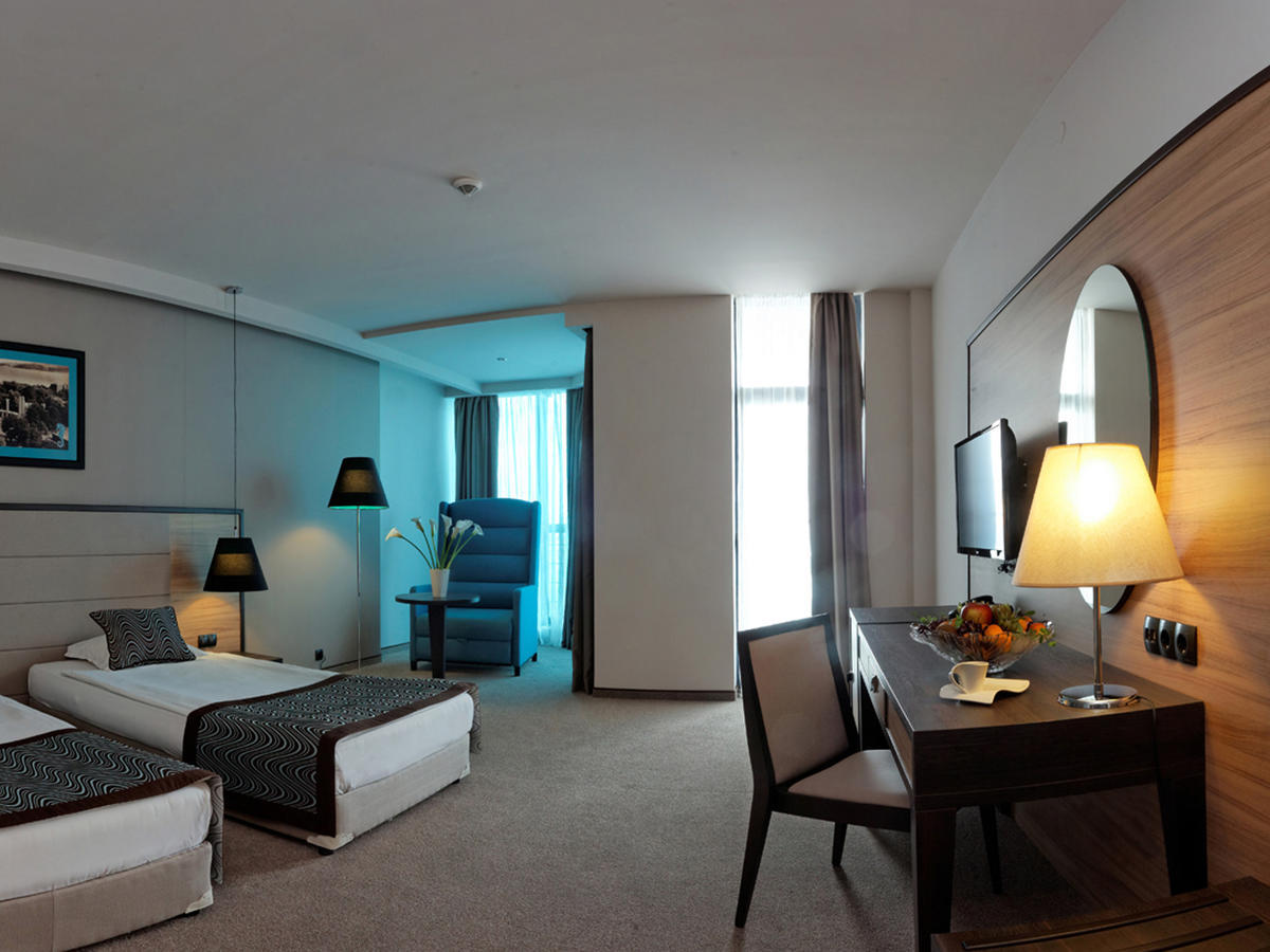 Chambre Double ou Lits Jumeaux Supérieure avec Balcon - Vue sur Mer