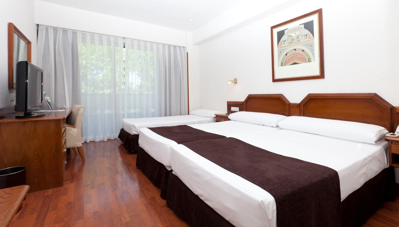 Triple Room,559257711:JPEG