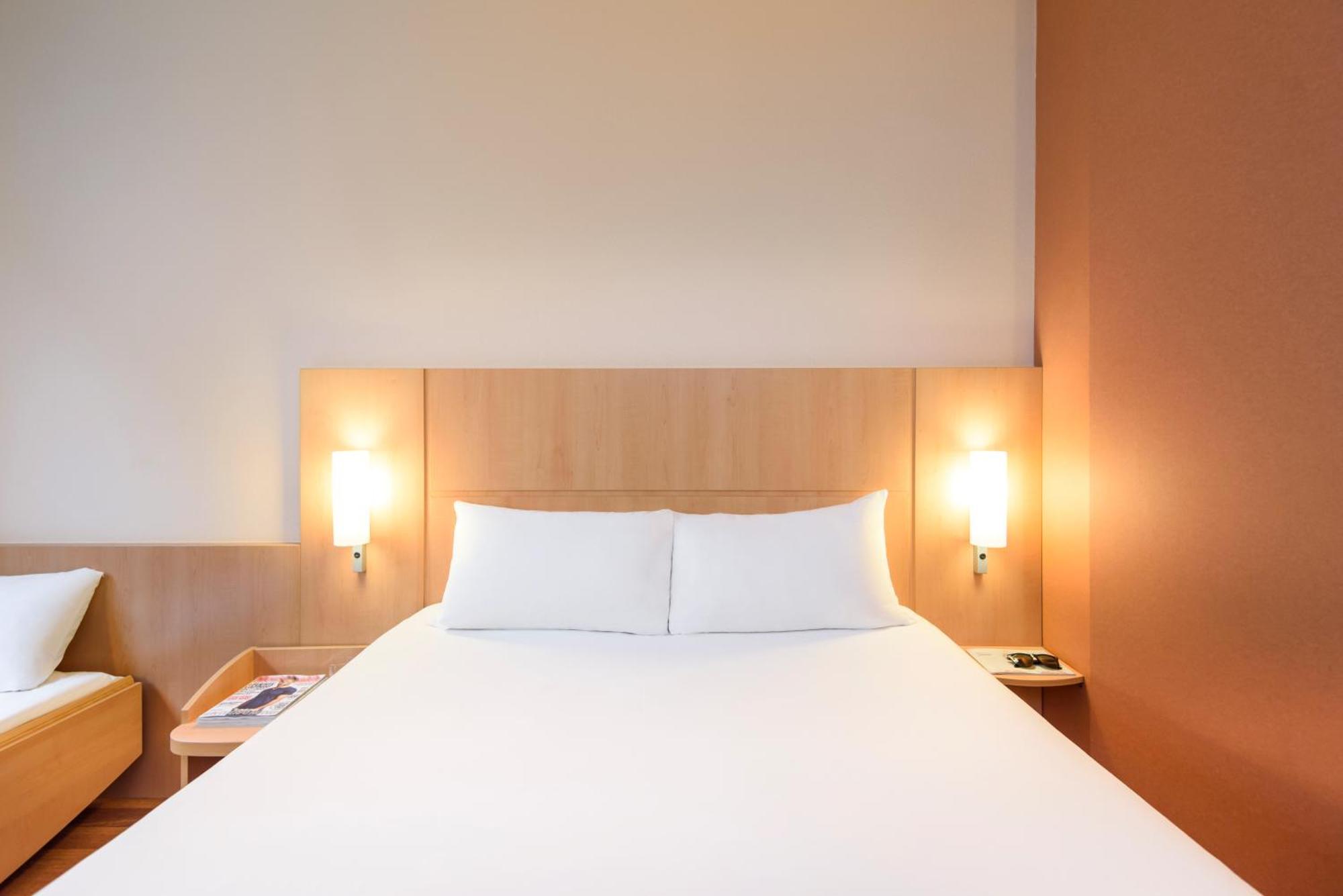 Standard Double Room Extra Bed,1704920945:JPEG