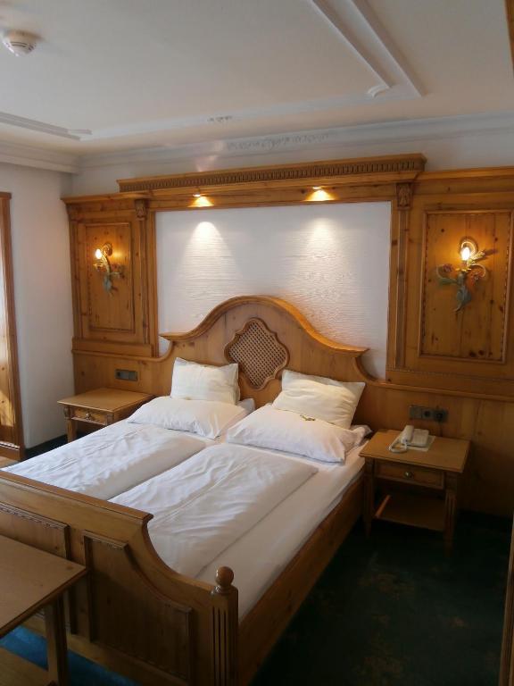 Deluxe Double Room max 3 Pax