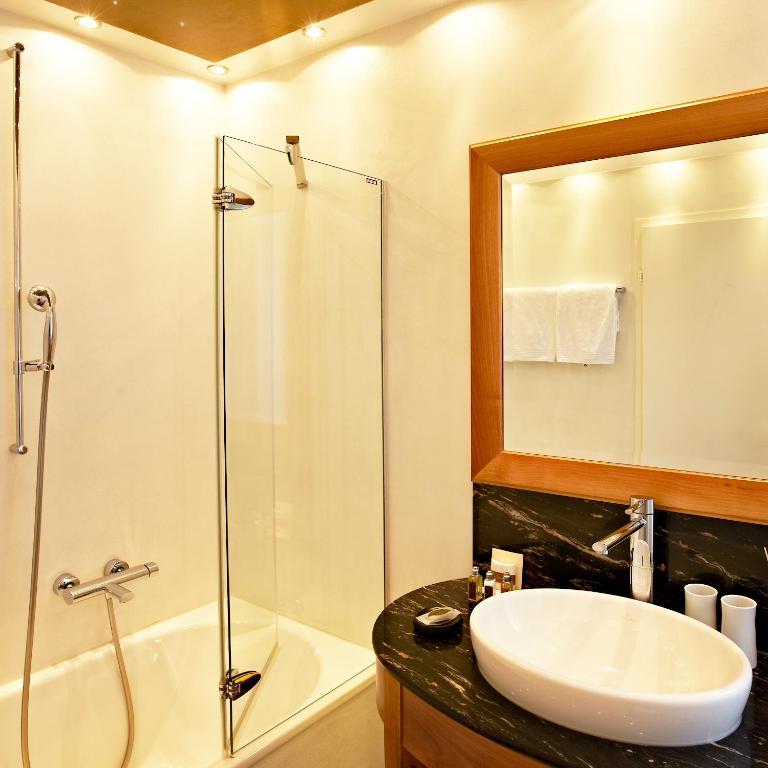 Junior Suite with River View,1516367830:JPEG
