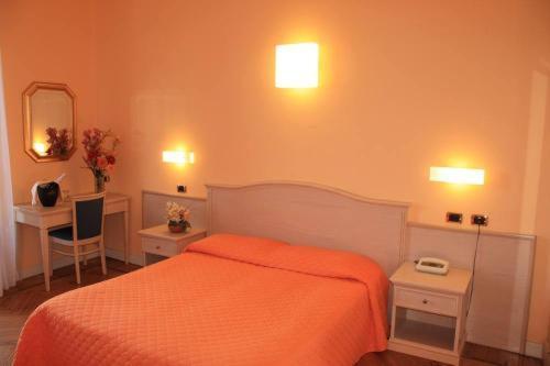 Triple Room Lake View