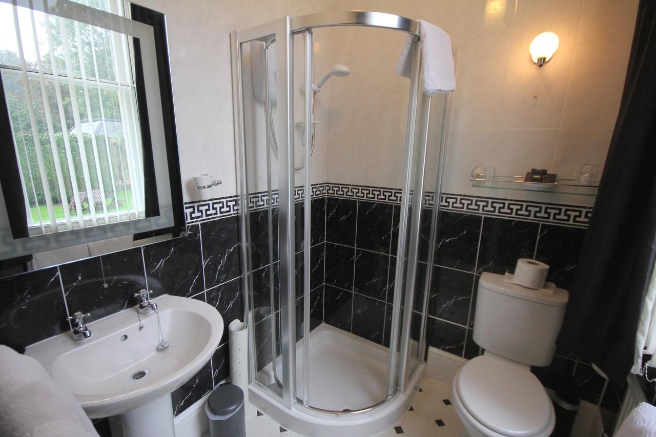 Self-catering en-suite family room 3