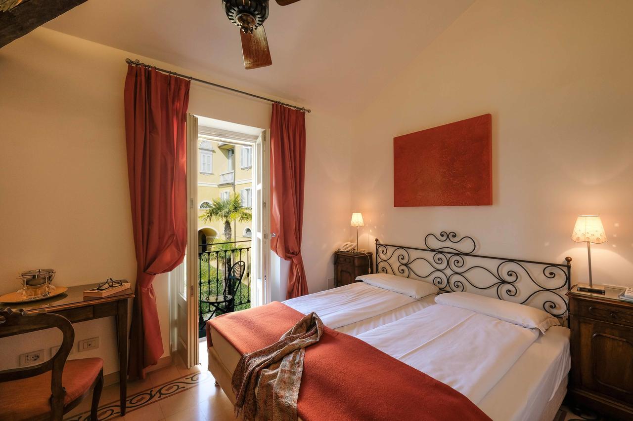 Double or Twin Room Partial Lake View