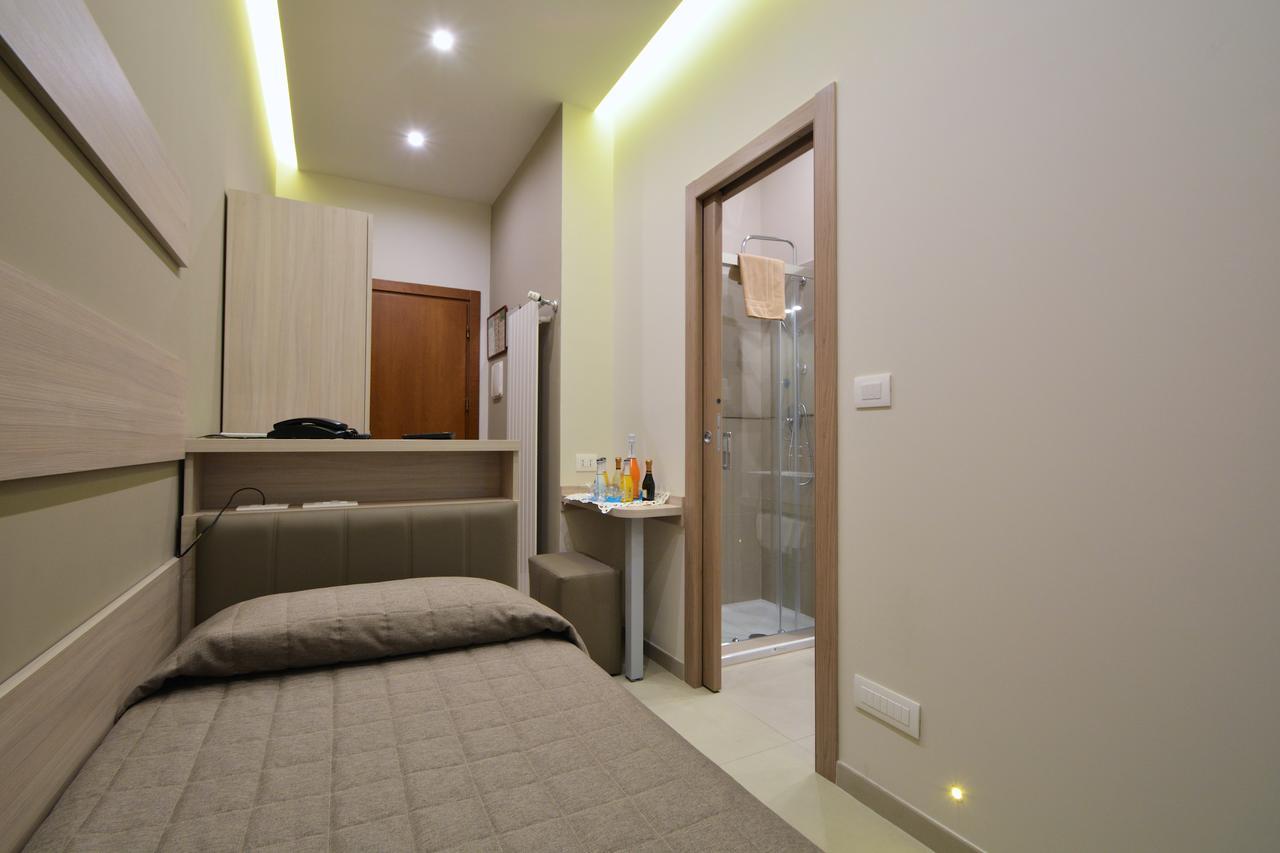 Deluxe Single Room