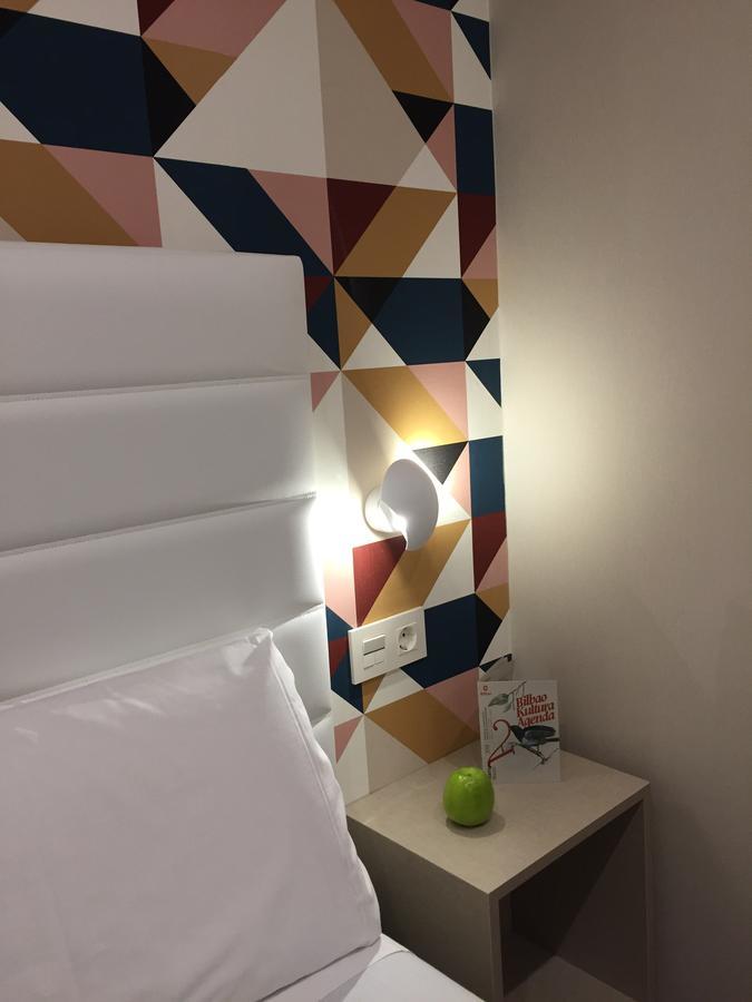 Single Room,633355836:JPEG