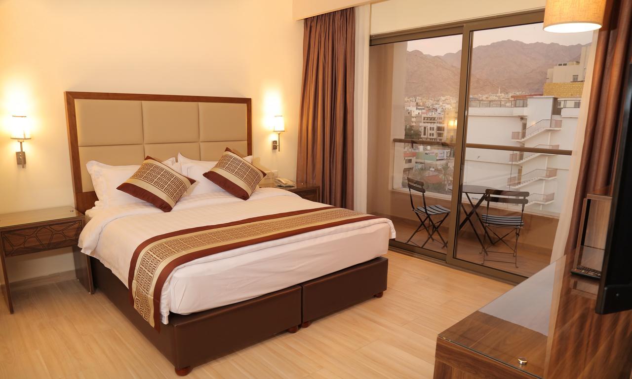 Deluxe Double Room with Balcony,633566718:JPEG