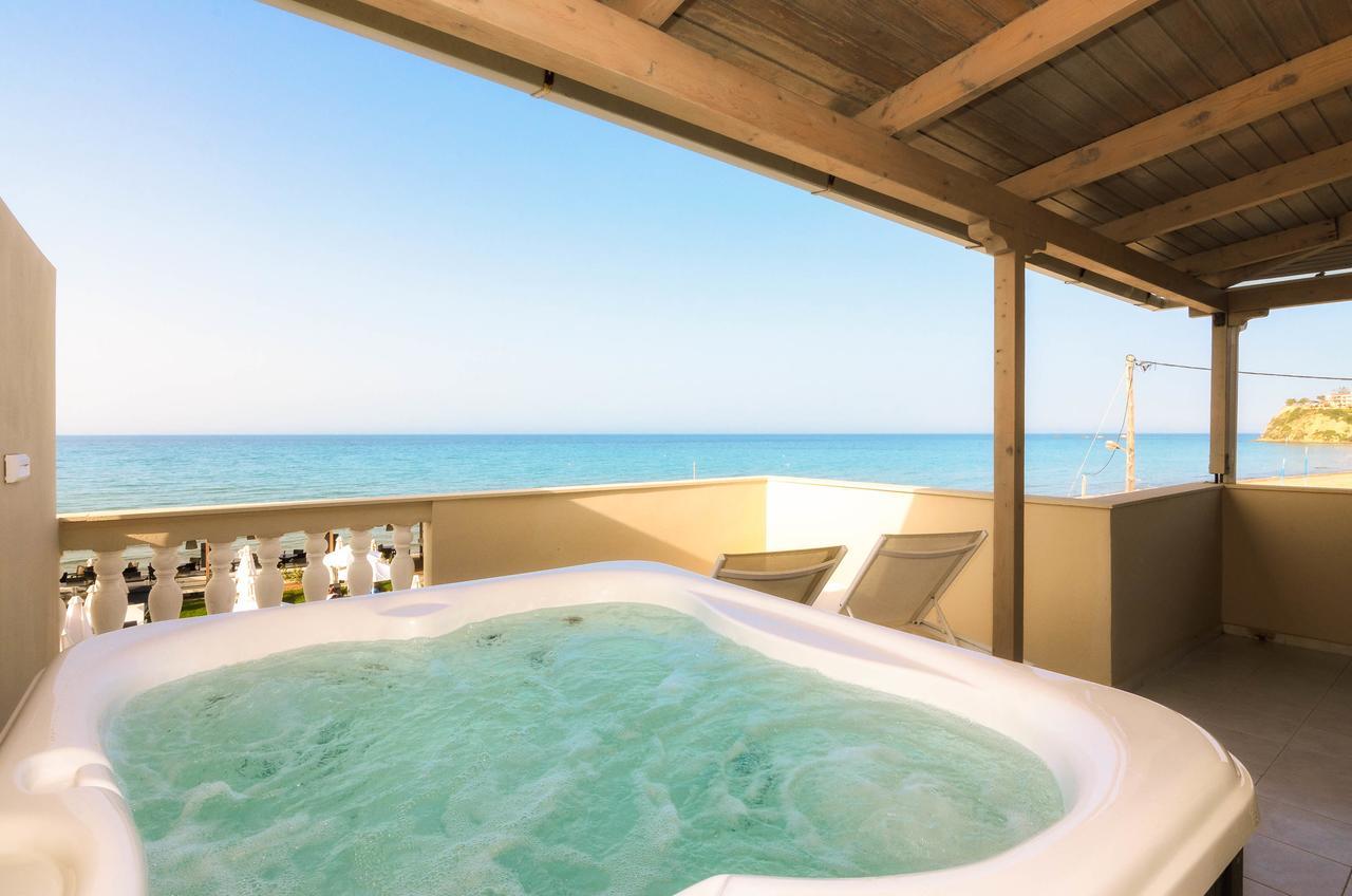 Deluxe with Sea View