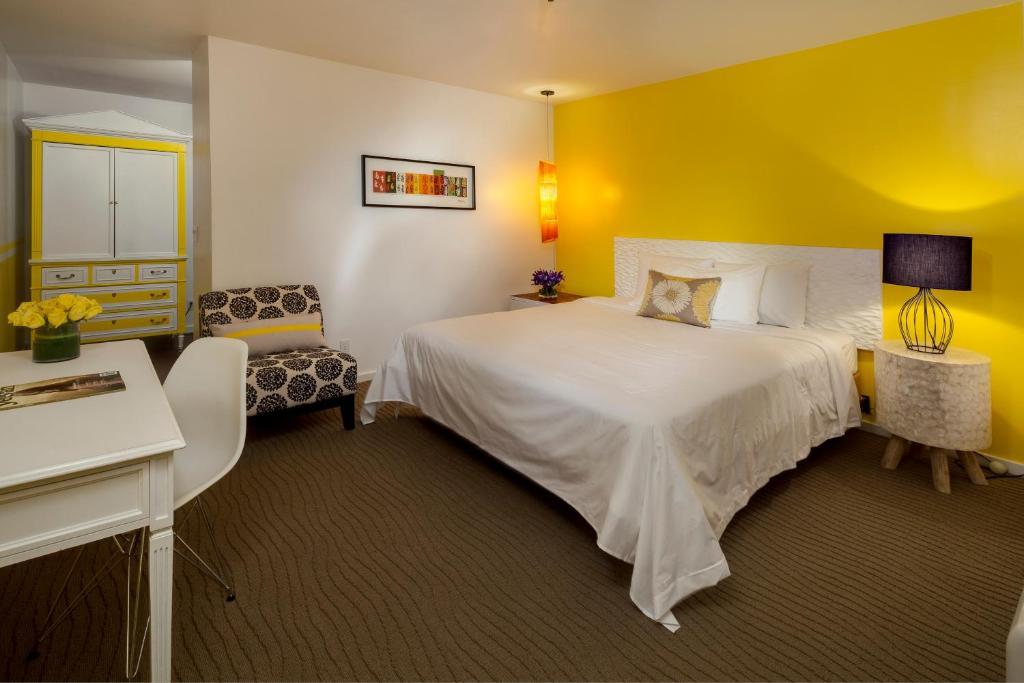 King Room - Non-Smoking,1022304853:JPEG