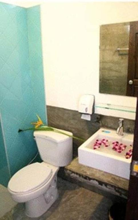 Family Room,65126551:JPEG