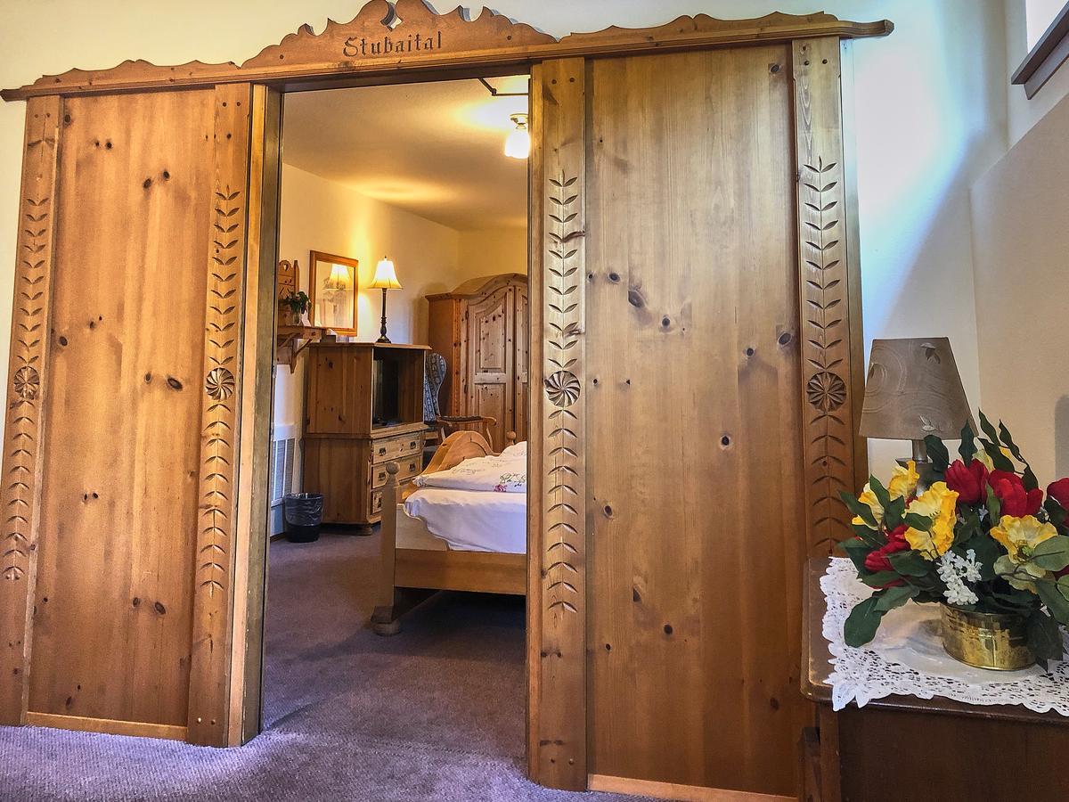 King Room,1389705038:JPEG