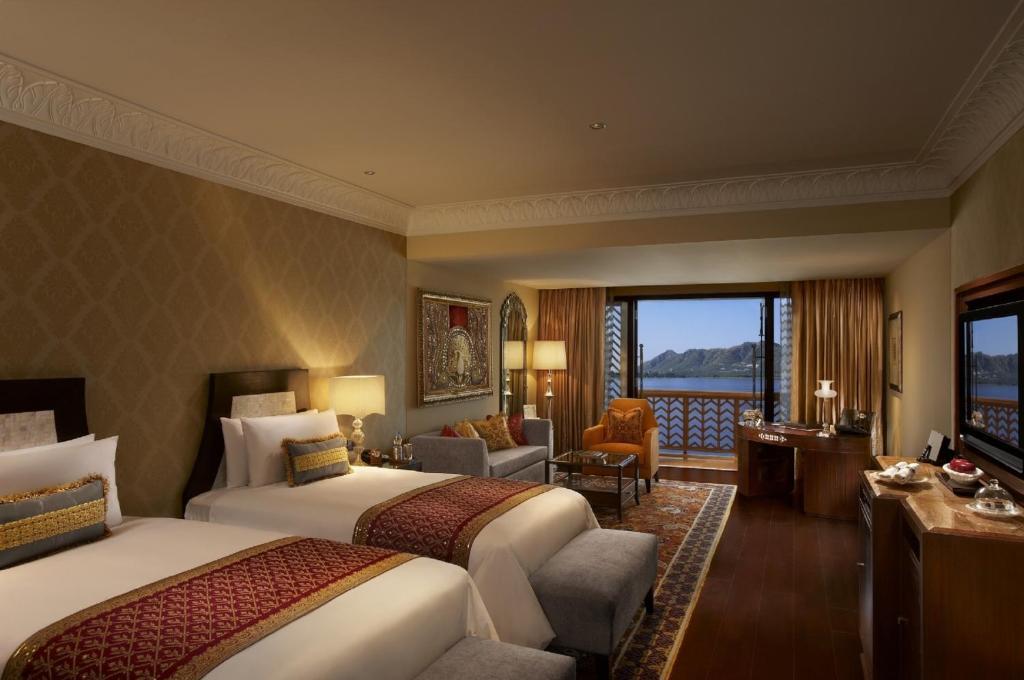 Chambre Grand Heritage avec Balcon - Vue sur Lac