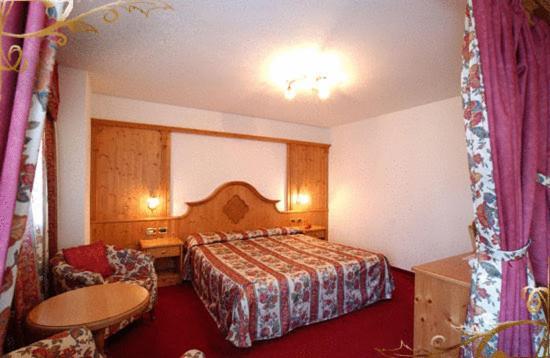 Classic Double or Twin Room,6619777:JPEG