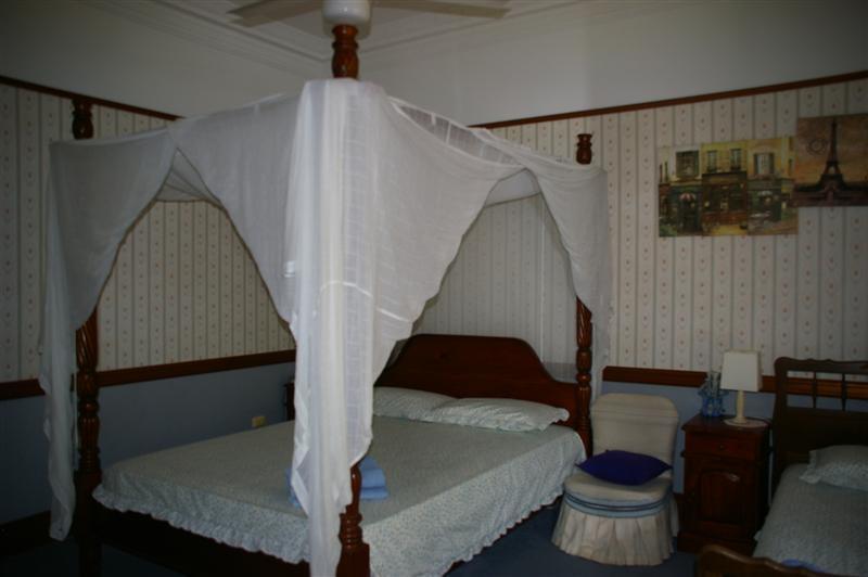Parisian Double Room with Shared Bathroom,1584456431:JPEG
