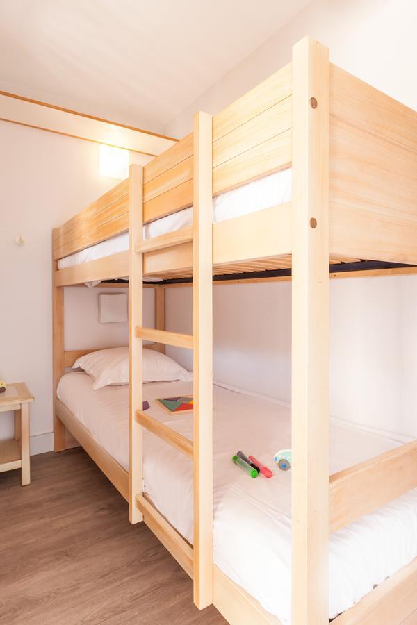 Superior Studio with Sleeping Alcove, Air Conditioning, and Terrace or Balcony (4 People) - Garden View,663719859:JPEG