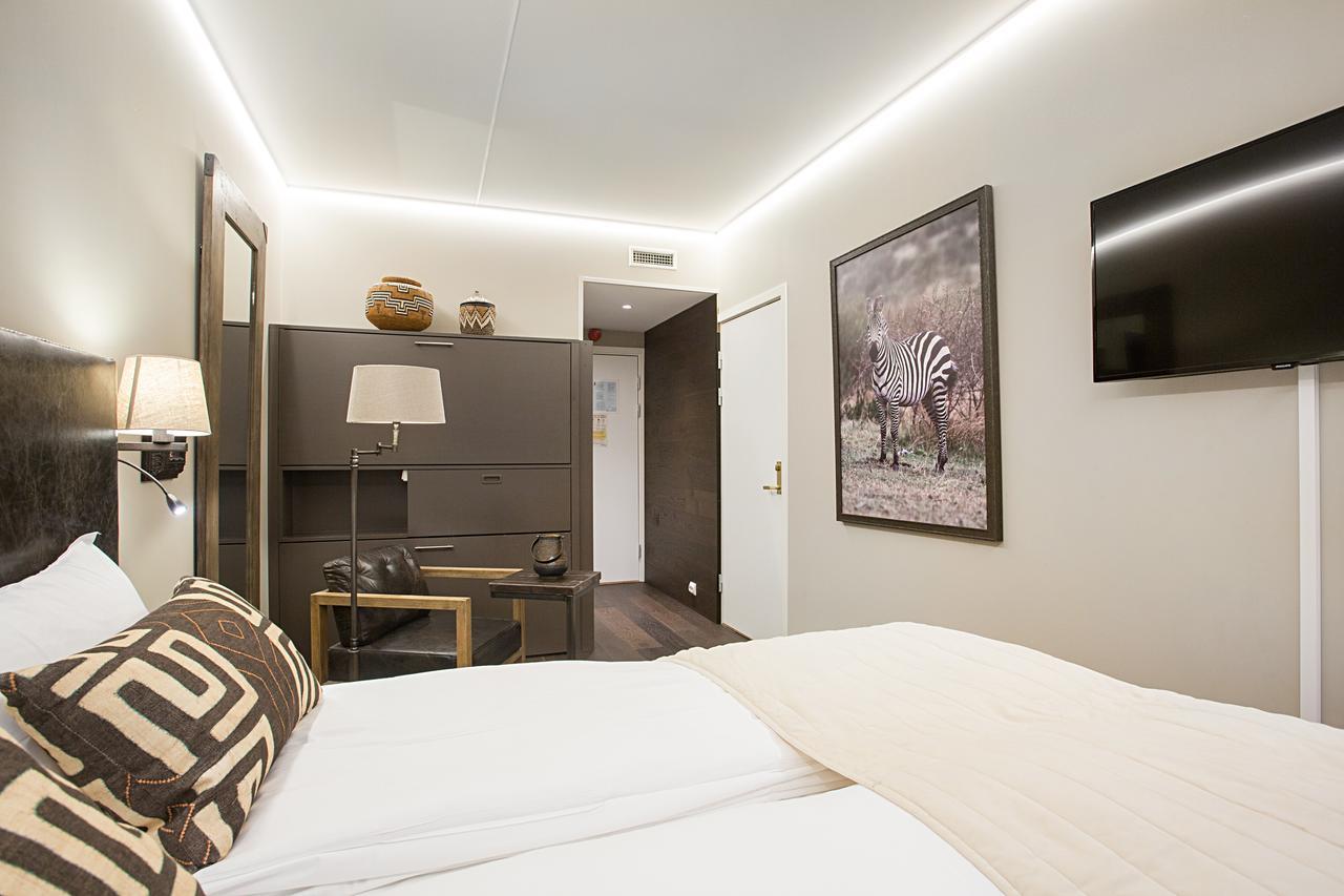 Double Room with Small Bunk Bed (140cm),664554534:JPEG