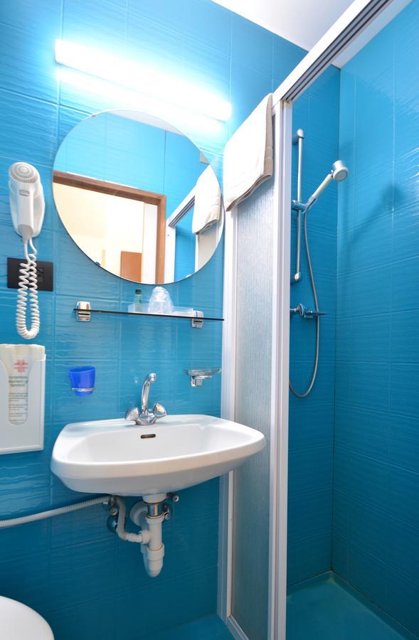 Small Single Room