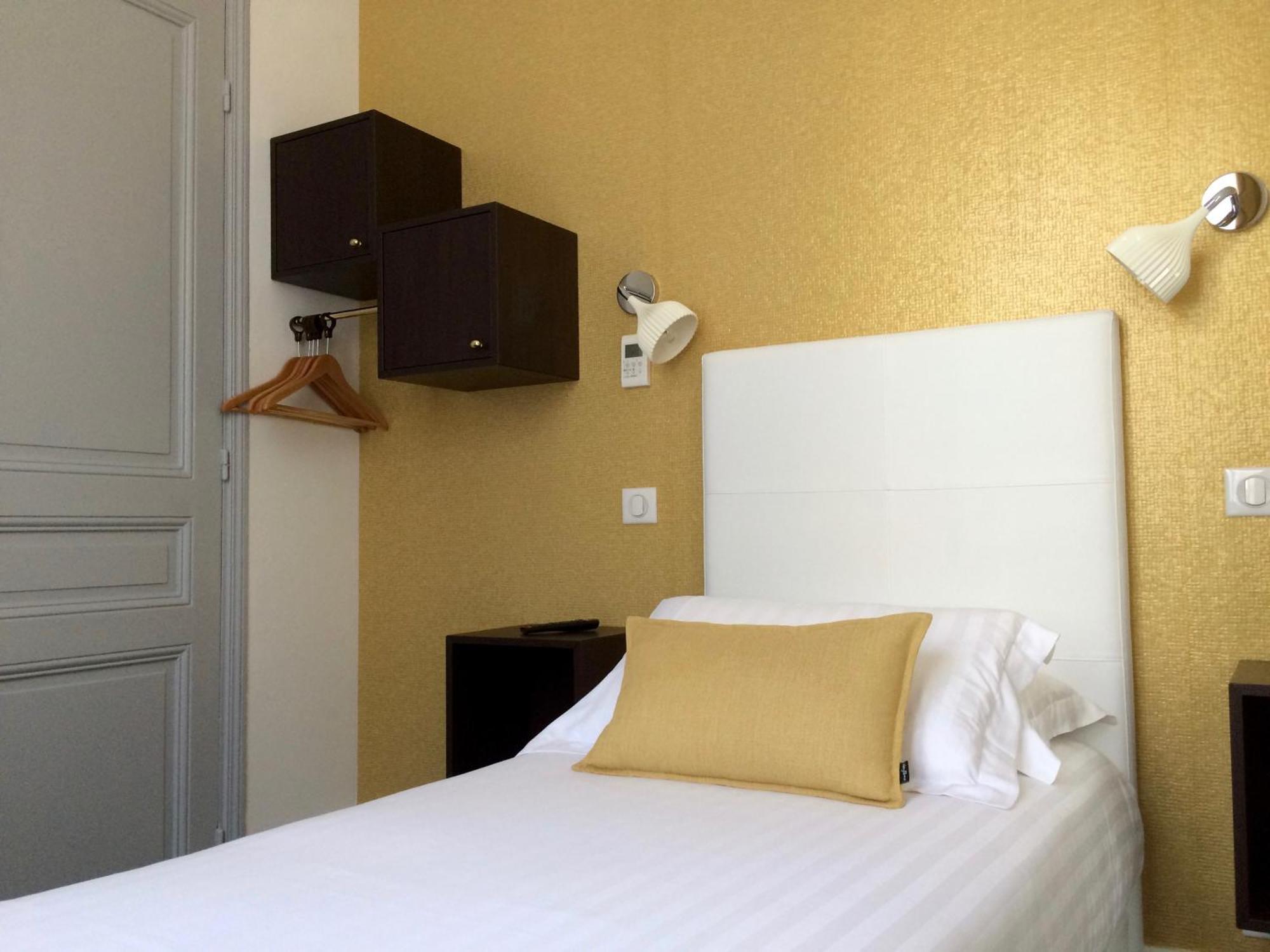 Small Single Room without Hot Tub 9M²