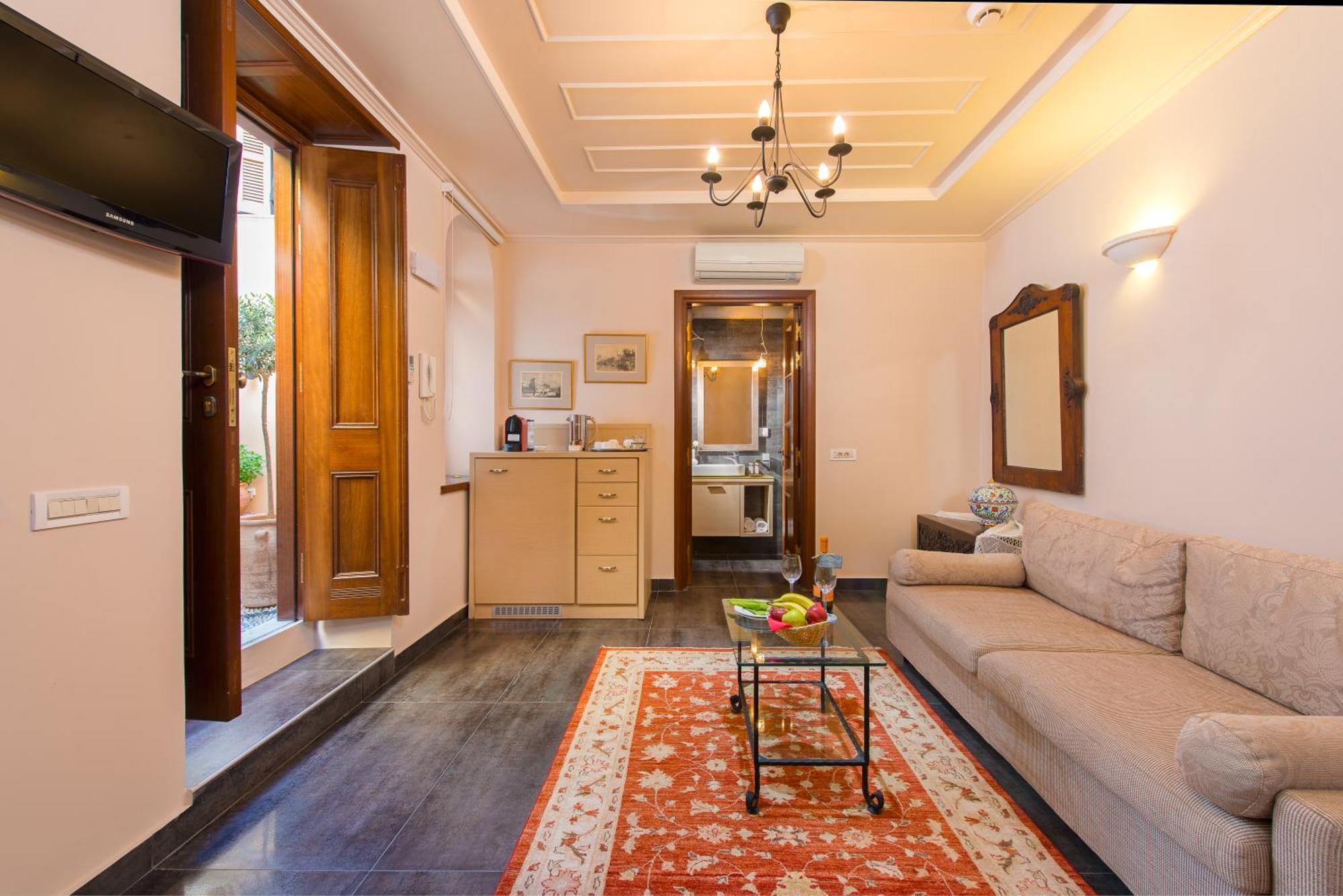 Superior Suite Private Terrace