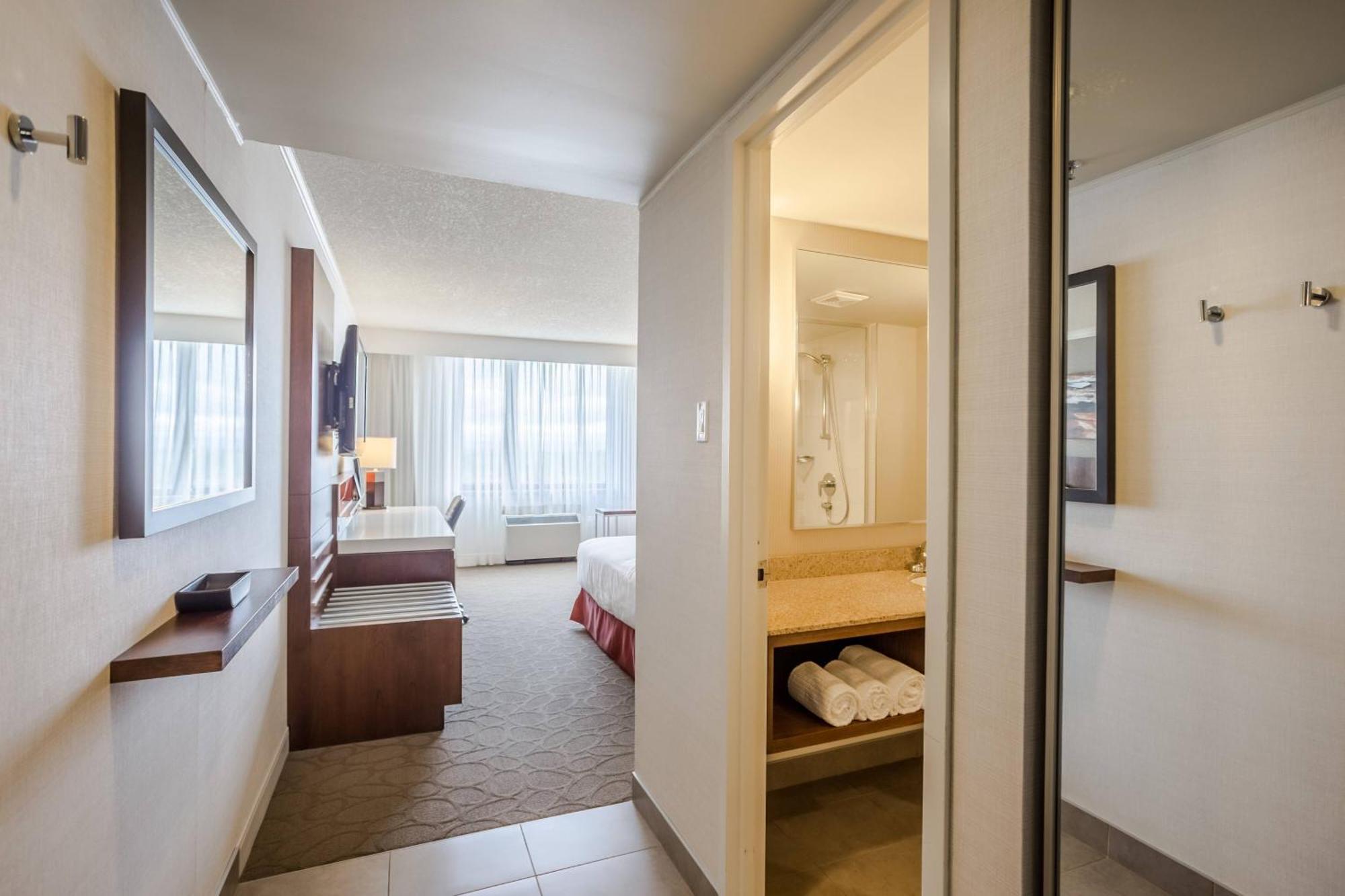Guest Room, 1 King