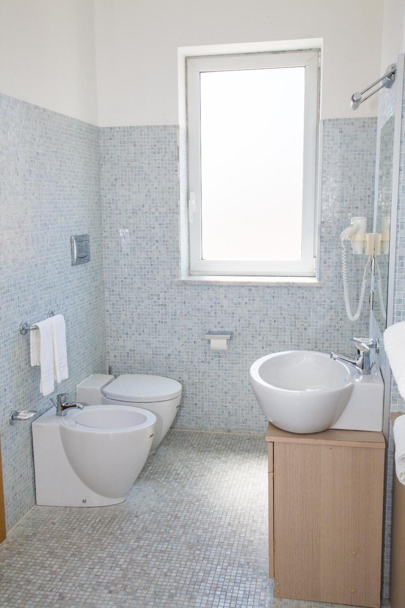 Suite Sea View,1584439630:JPEG