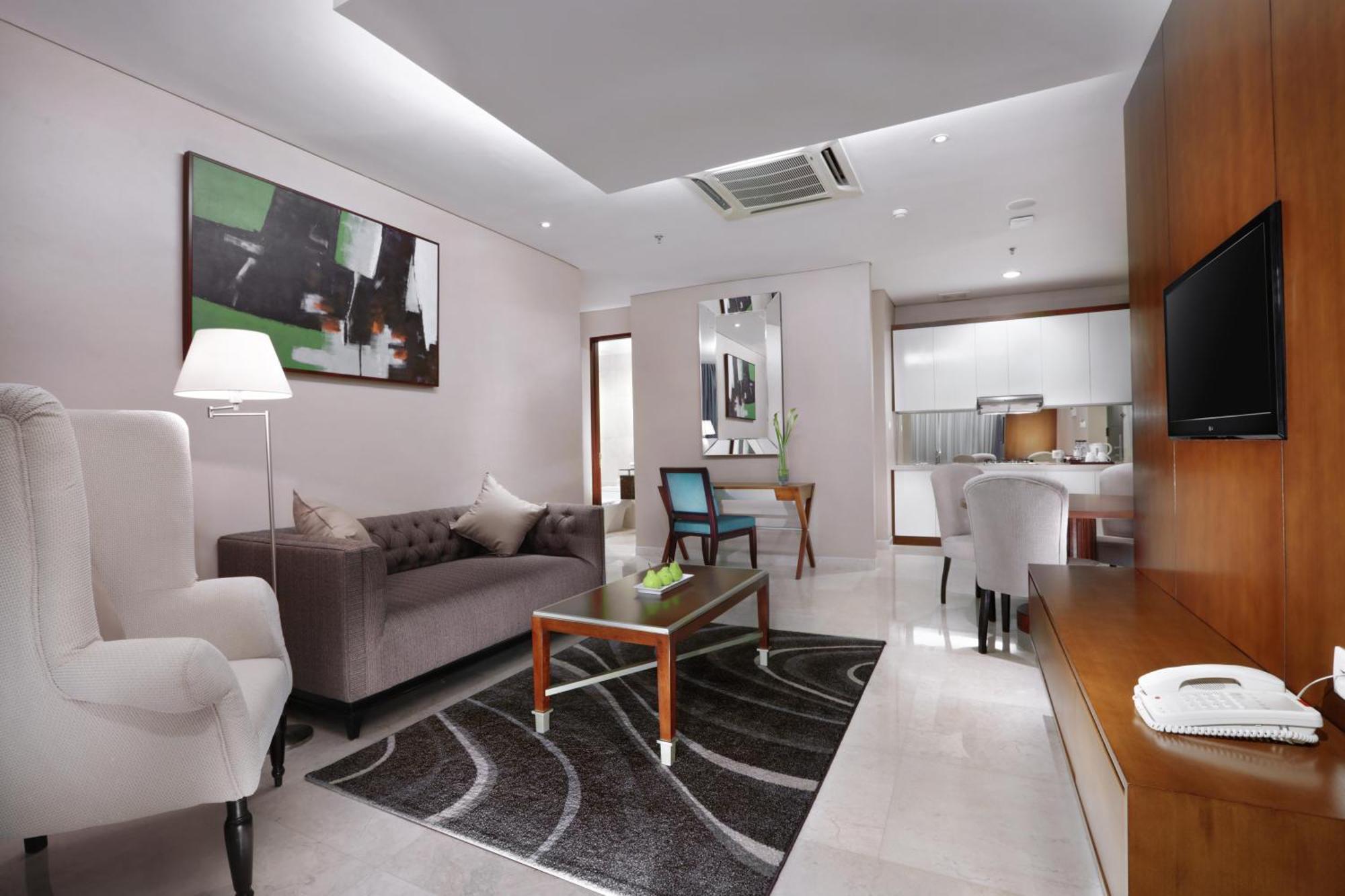 Two-Bedroom Suite,702336001:JPEG