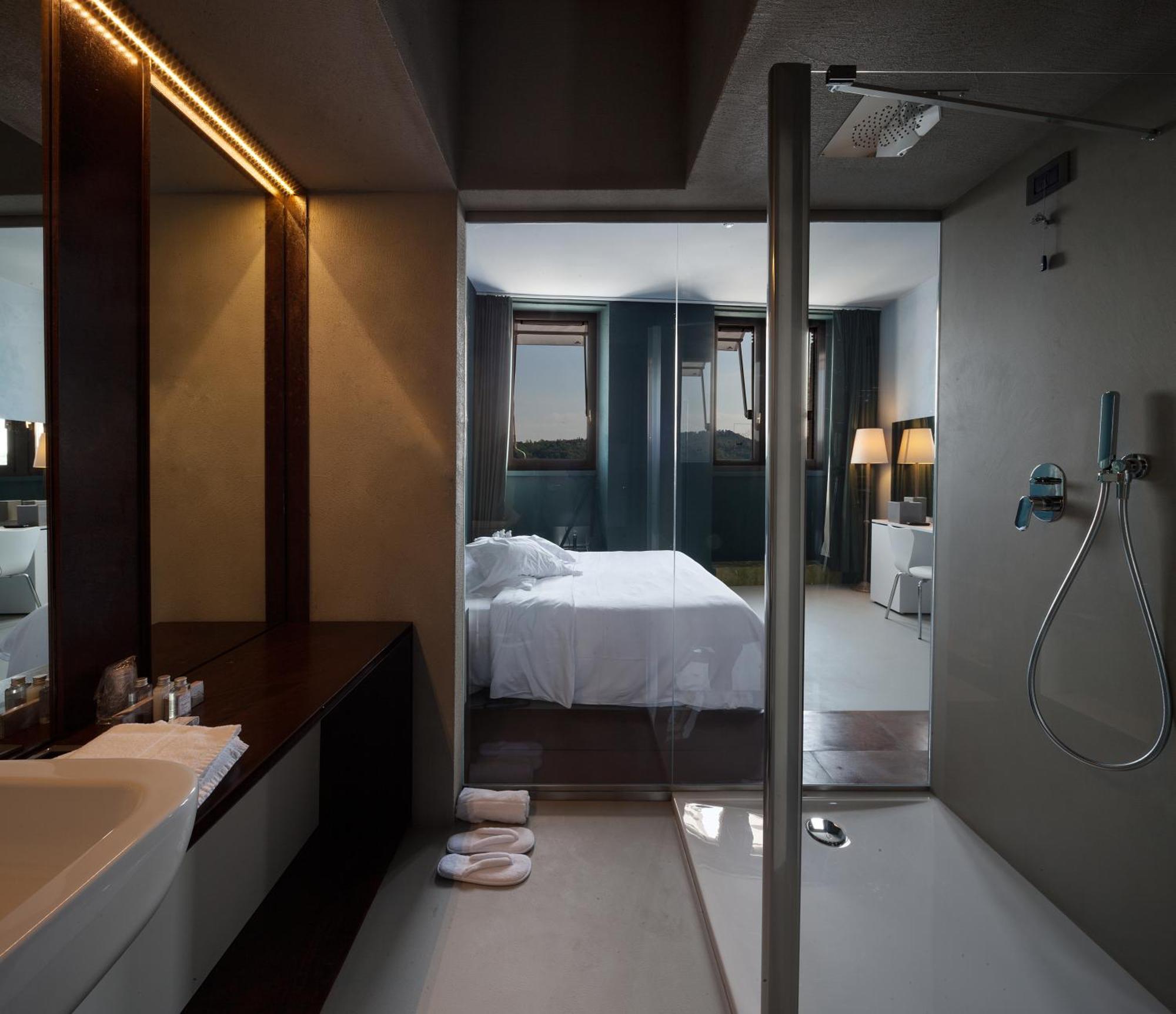 Double Room Lake View