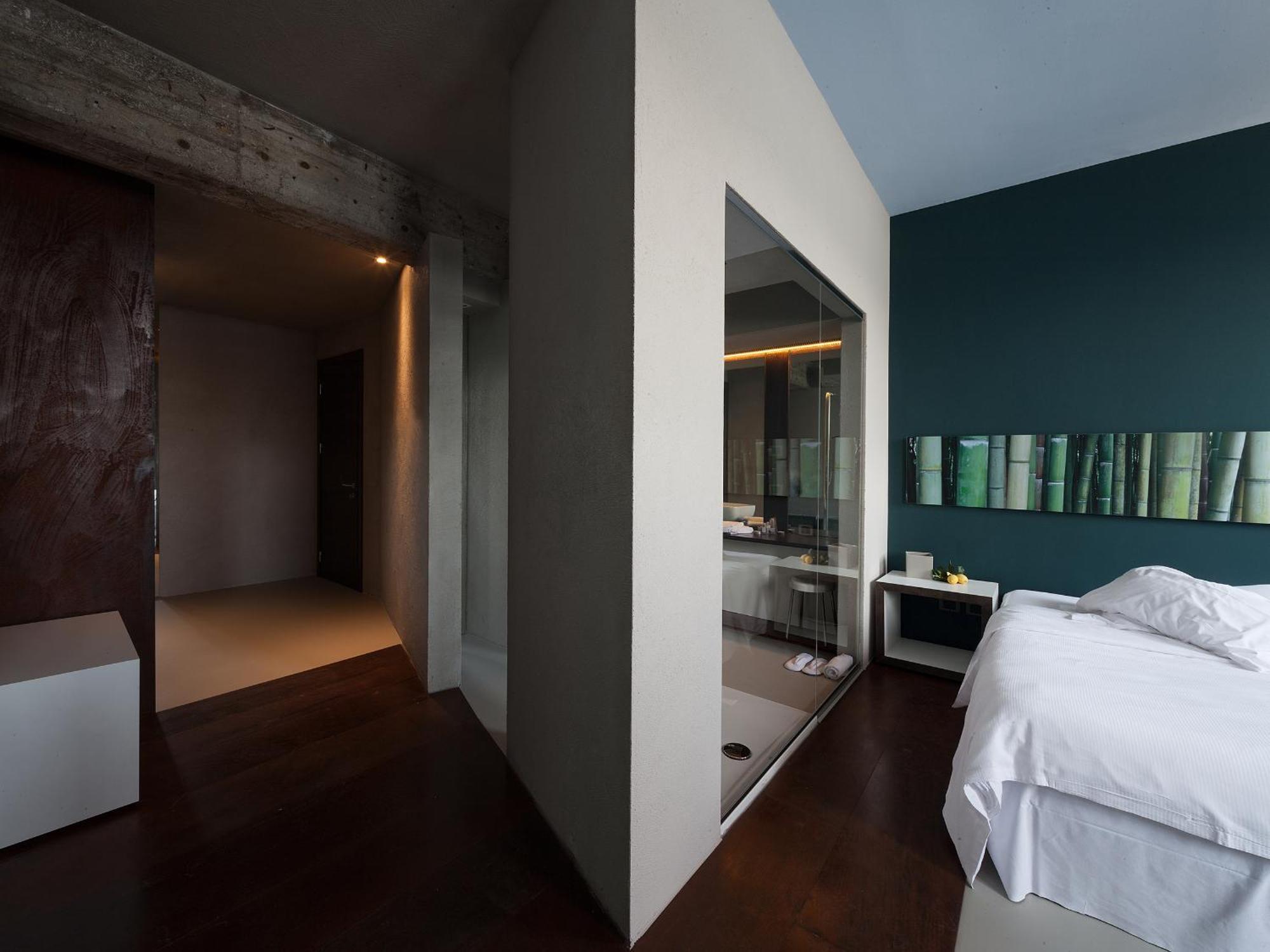 Double Room Lake View