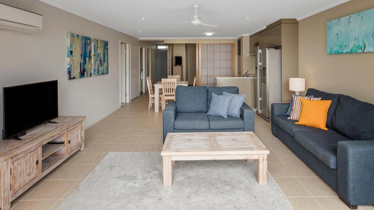 Three-Bedroom Apartment with Ocean View,723993262:JPEG
