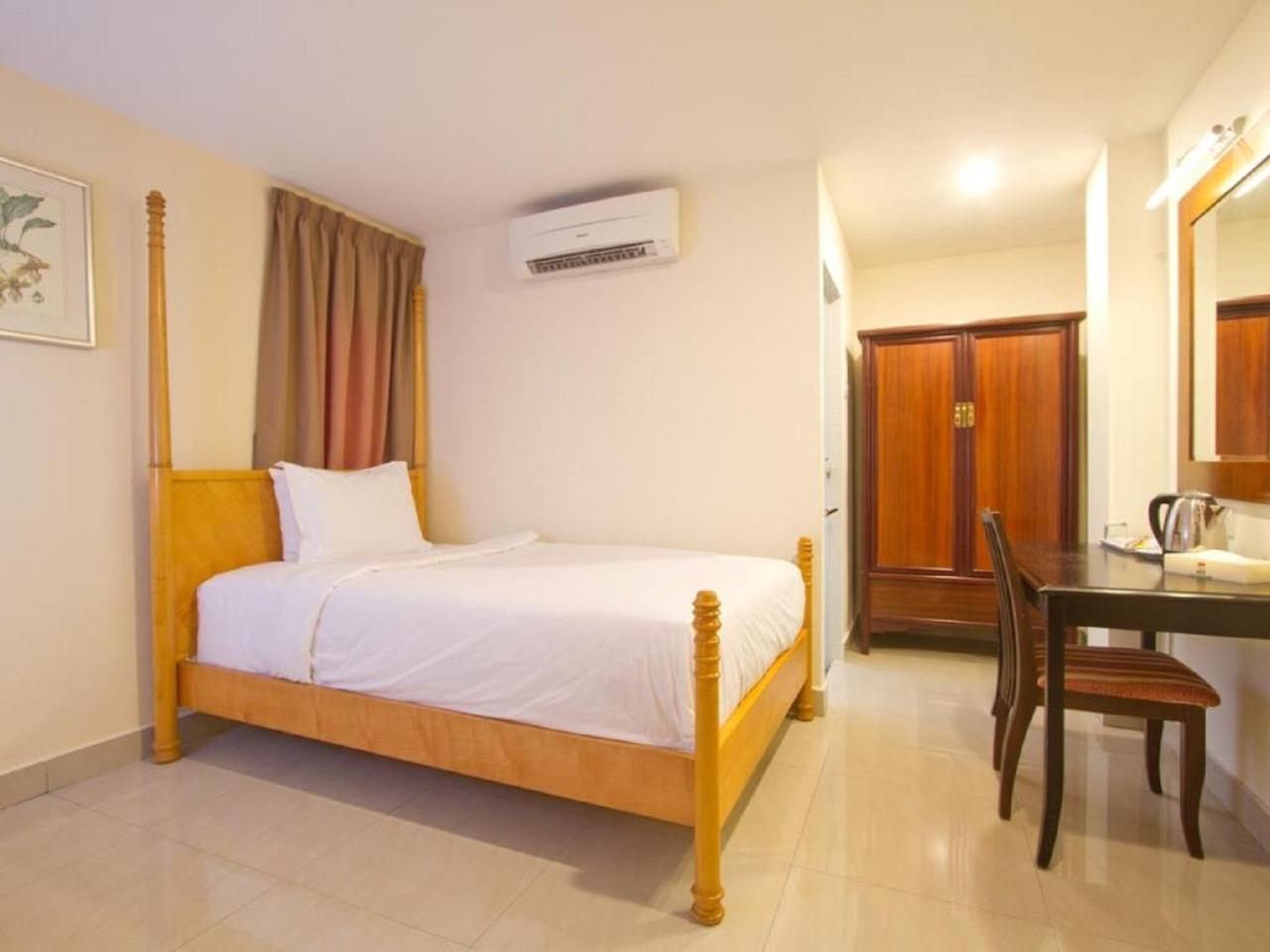 Superior Single Room