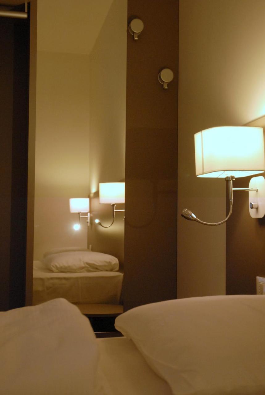 Superior Double or Twin Room,1224153715:JPEG