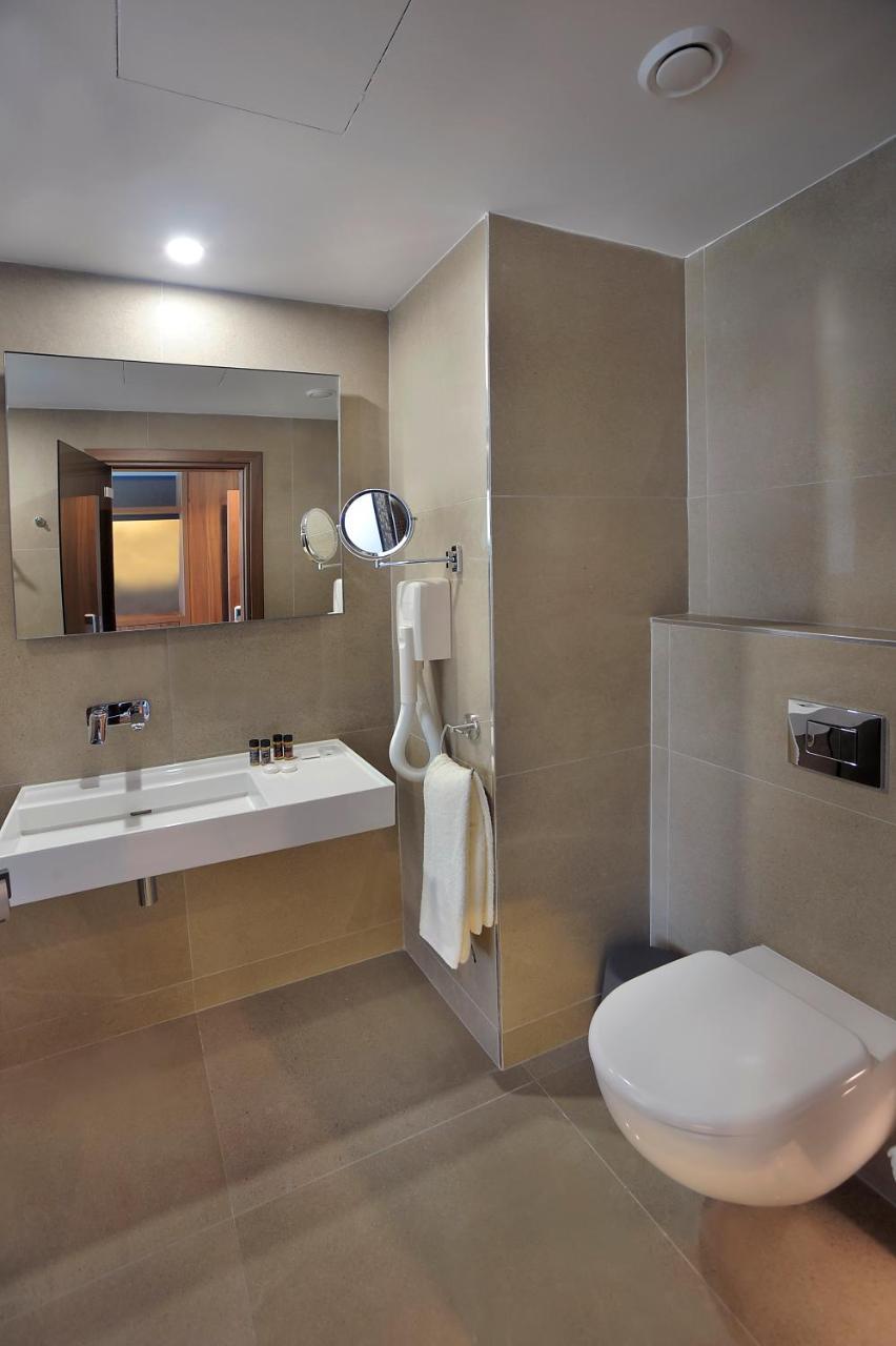 Luxury Double Room Inland View