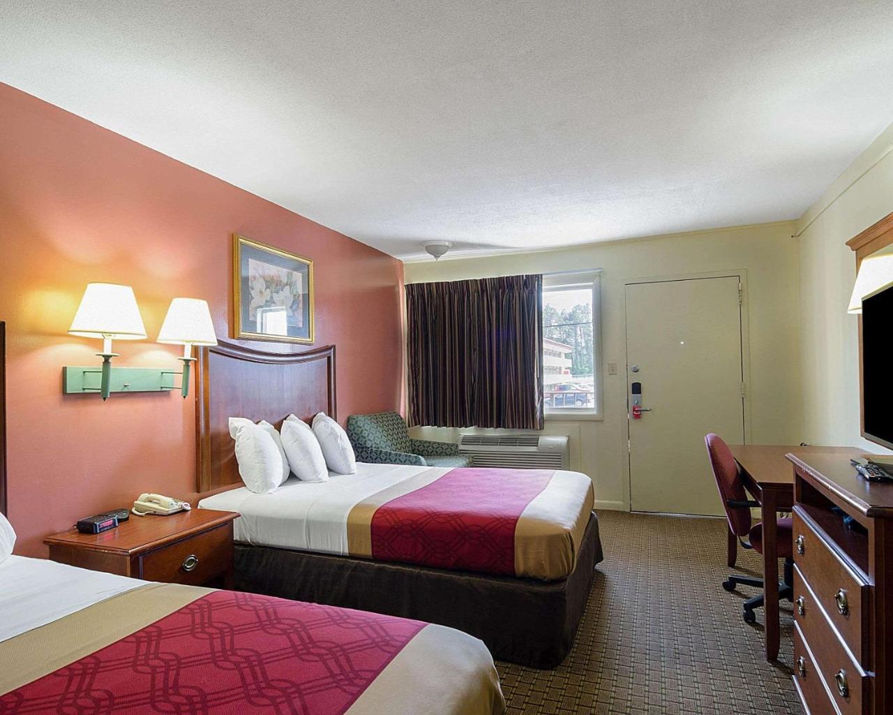 Double Room with Two Double Beds - Smoking