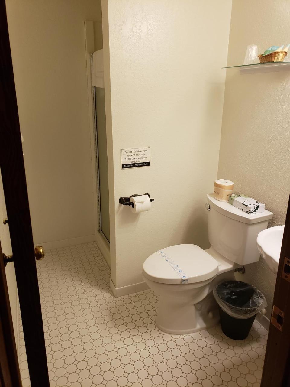Queen Room,743631163:JPEG