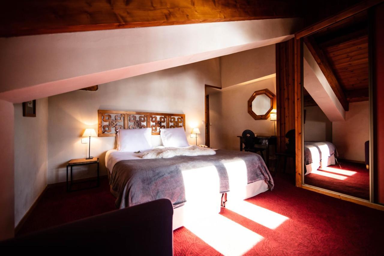 Double or Twin Room with Bath - South,752900840:JPEG