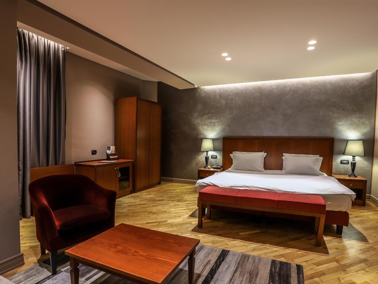Deluxe Single Room